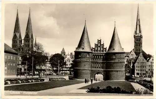 Lübeck - Holstentor -69334