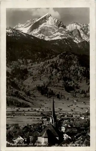 Partenkirchen mit Alpspitze -37916