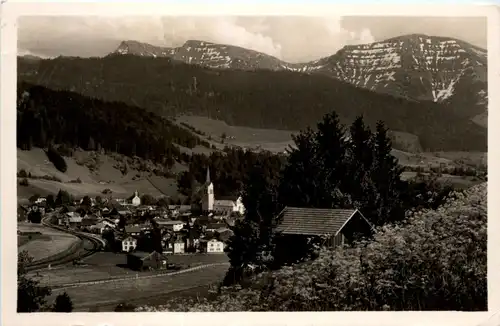 Oberstaufen, Allgäu, mit Hochgrat und Rindalphorn -340958