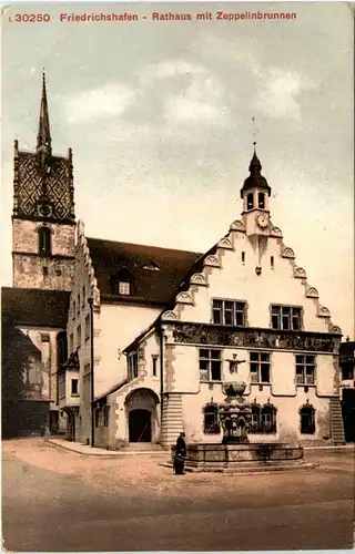 Friedrichshafen, Rathaus mit Zeppelinbrunnen -342382