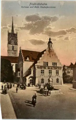 Friedrichshafen, Rathaus und kath. Stadt-Pfarrkirche -342482