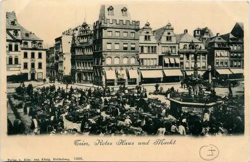 Trier, Rotes Haus und Markt -341638