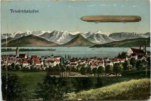 Friedrichshafen mit Zeppelin -342910