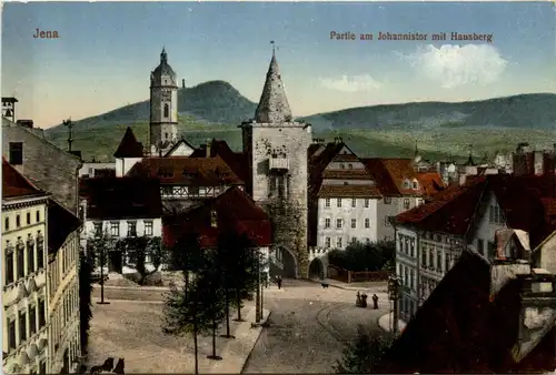 Jena, Partie am Johannistor mit Hausberg -344916