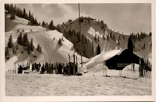 Oberstaufen, Allgäu, Steibis, Falkenhütte mit Blick zu den Falkenköpfen -344110