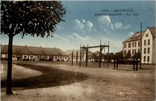 Mainz, Quartier Degoutte-La Cour -344380