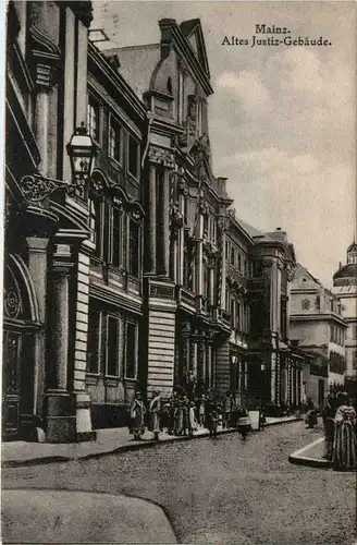 Mainz, altes Justiz-Gebäude -344390