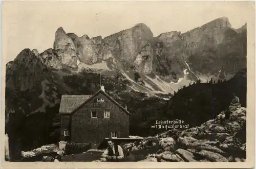 Erfurter Hütte mit Dalfazer Grat -346316