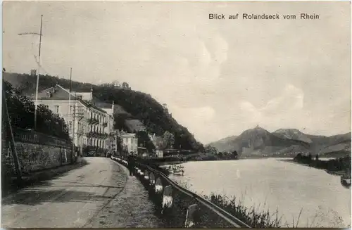 Rolandseck vom Rhein -415232