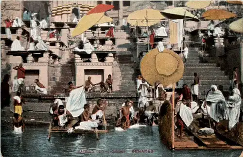 Benares - Bathing in the Ganges -418430