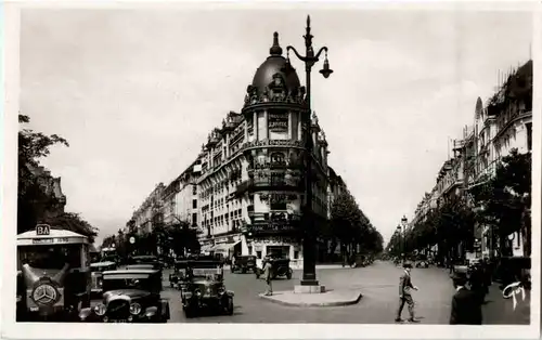 Paris - Carrefour Drouot -42952