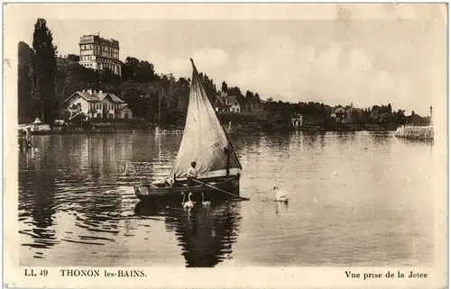 Thonon les Bains - vue prise de la Jetee -8522