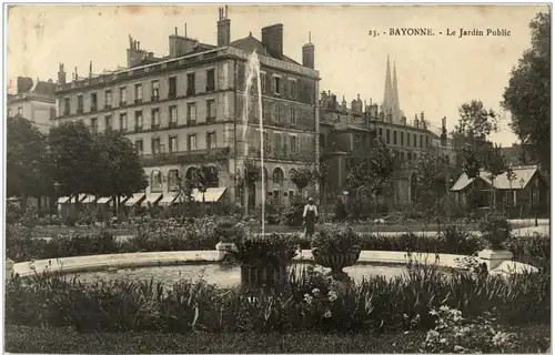 Bayonne - Le Jardin Public -8680