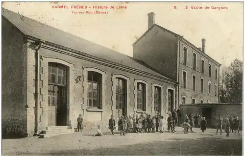 Val des Bois - Harmel Freres - Ecole de Garcons -9186