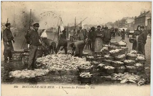 Boulogne sur Mer - L Arrivee du Poisson -9134