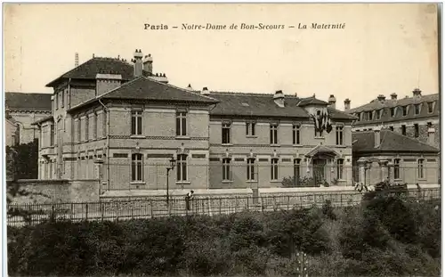 Paris - Notre Dame de bon Secours -9684