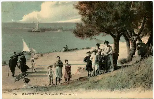 Marseille - Un coin du Pharo -9232