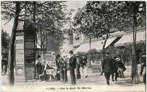 Paris - Sur le Boul St. Martin -9494