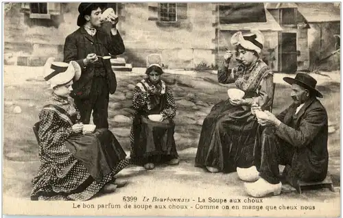 Le Bourbonnais - costumes -9442