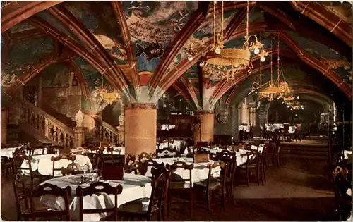 Ratskeller der Hauptstadt der Bewegung München -45172