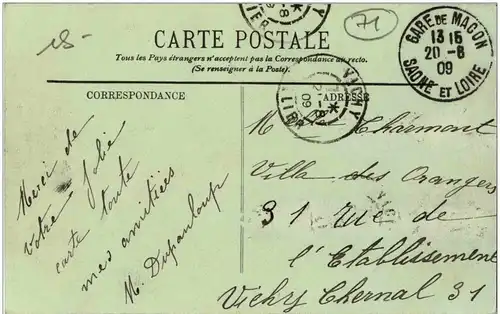 Macon - L interieur de la Gare -9092