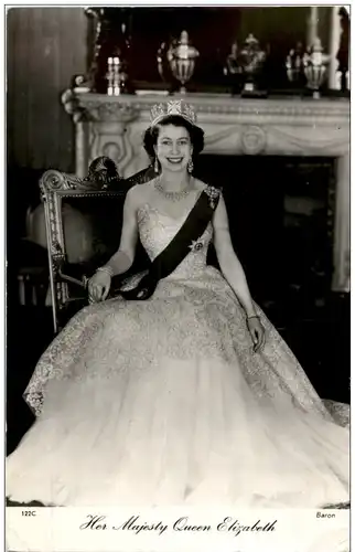 Her Majesty Queen Elizabeth -104588