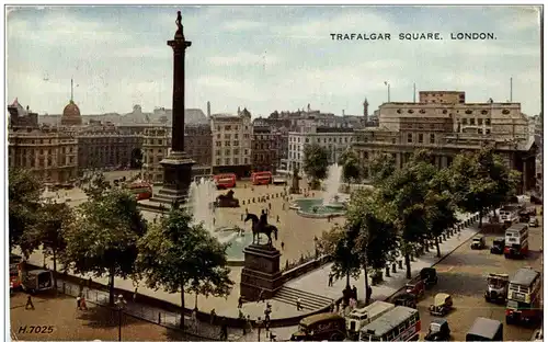 London - Trafalgar Square -104358