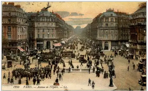 Paris - Avenue de l Opera -105812