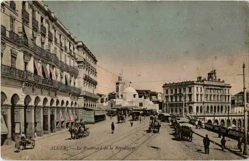 Alger - Le Boulevard de la Republique -48084