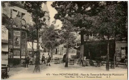 Paris - Montmartre - Place du Tertre -105708