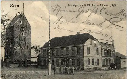 Hoyer - Marktplatz mit Kirche -48924