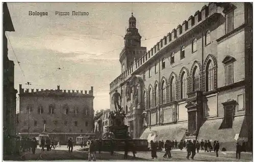 Bologna - Piazza Nettuno -107626