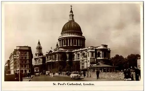 London - St. Pauls Cathedral -107912