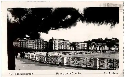 San Sebastian - Paseo de la Concha -109720