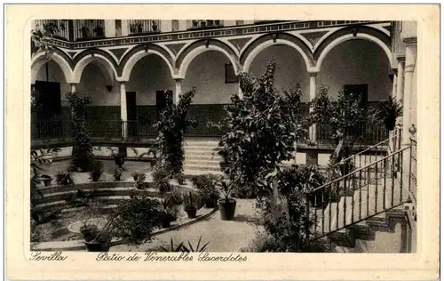 Sevilla - Patio de Venerables Sacerdotes -109676