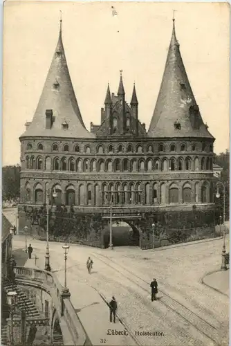 Lübeck - Holstentor -53712
