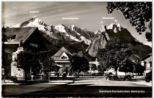 Garmisch Partenkirchen Marktplatz -111224