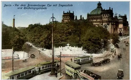 Berlin - Vor dem Brandenburger Tor -112350