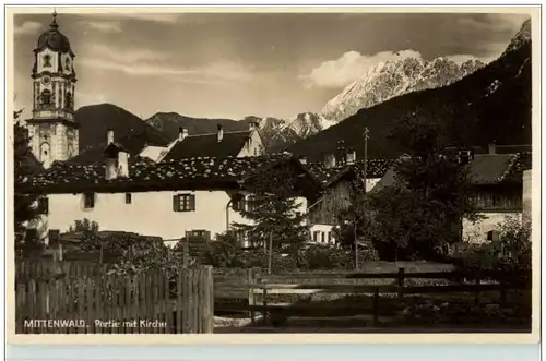 Mittenwald - PArtie mit Kirche -112548