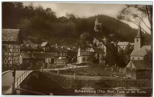 Schwarzburg - Partie an der Kirche -112512