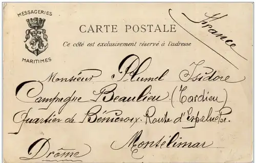 Madagaskar - Decortiqiage du riz -115480