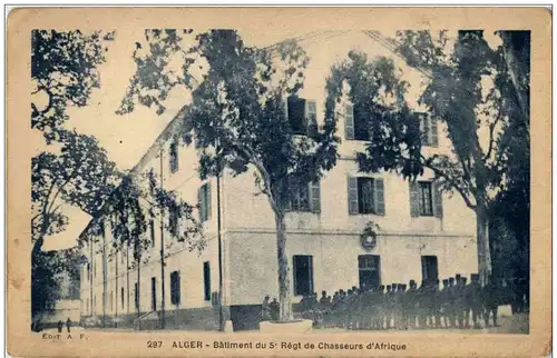 Alger - Batiment du 5 Regt de Chasseurs d Afrique -115226