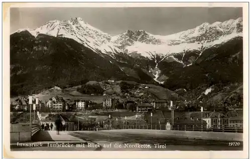 Innsbruck - Innbrücke mit Blick auf die Nordkette -119208