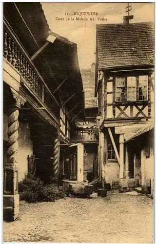 Riquewihr - Cour de la Maison Ad. Preiss -118470