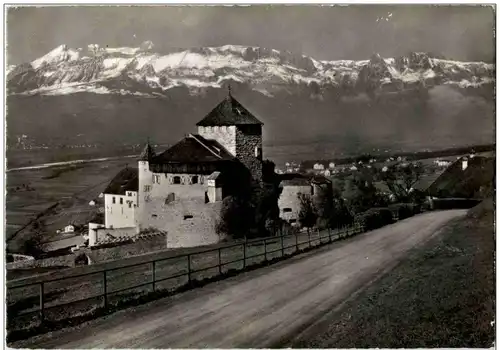 Liechtenstein - Schloss Vaduz -121178