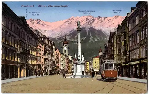 Innsbruck mit Strassenbahn -122780