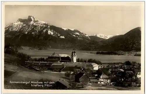 Mondsee mit dem Schafberg -122776