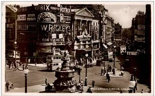 London - Picadilly Circus -127056