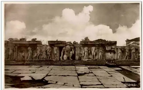 Athenes - Bas reliefs du Theatre de Bacchus -127134
