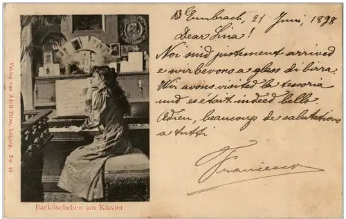 Backfischchen am Klavier -128018